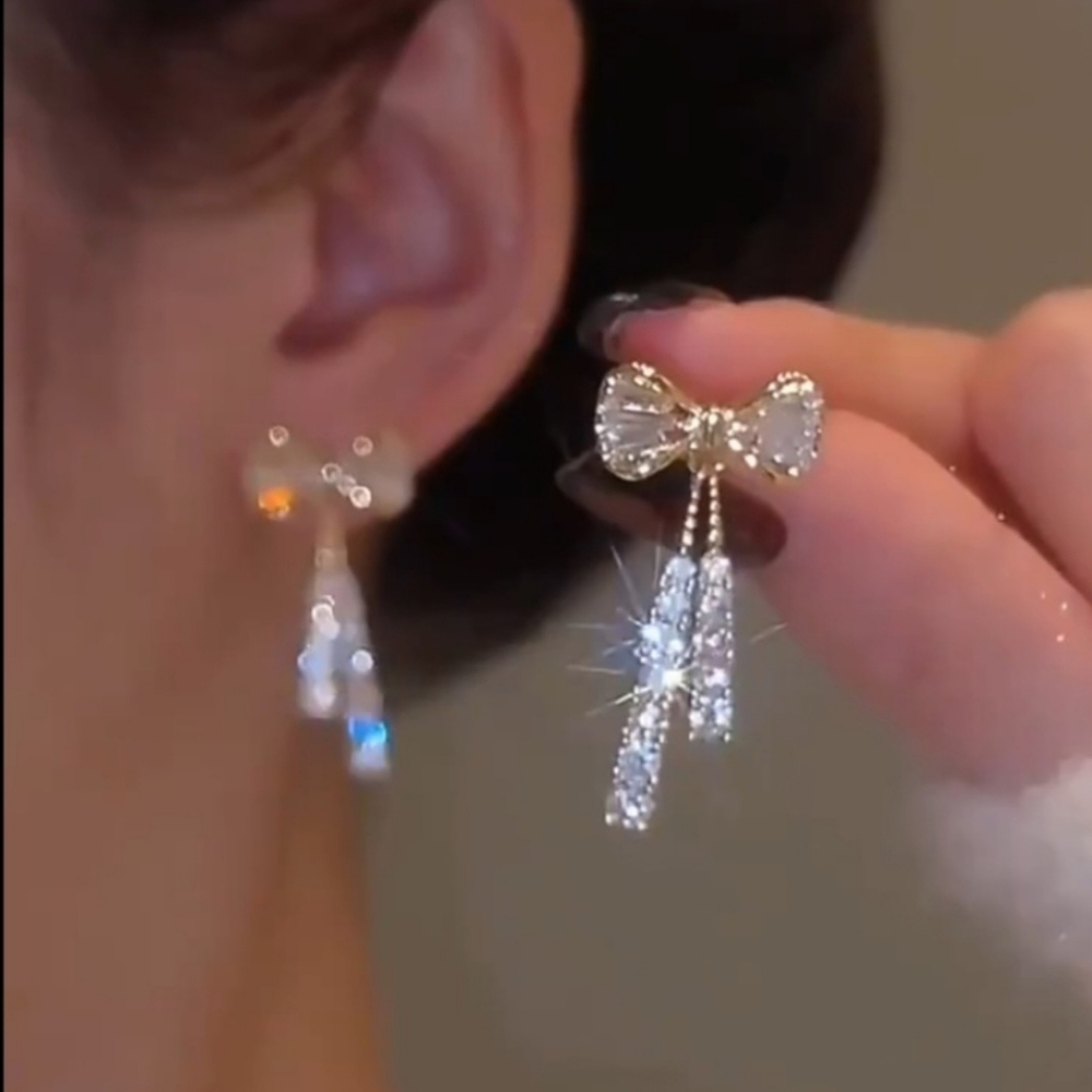 Beautiful CZ Bow earings